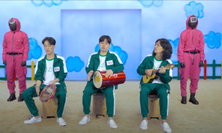 Grupo coreano canta pagode e celebra sucesso da série