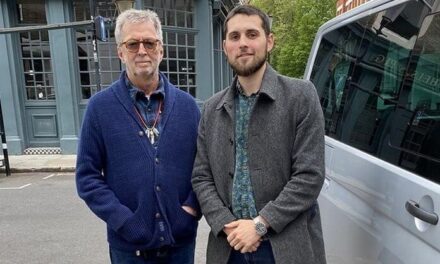 Eric Clapton empresta van e doa 10 mil reais a uma banda anti-lockdown