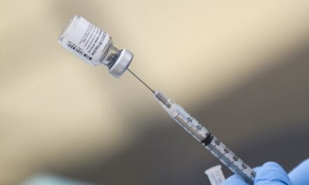 OMS recomenda dose extra de vacina aos imunodeprimidos – Notícias