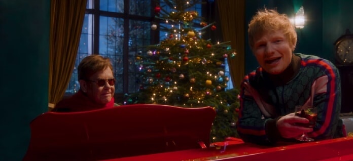 Elton John se junta a Ed Sheeran para celebrar o Natal no clipe de “Merry Christmas”; assista