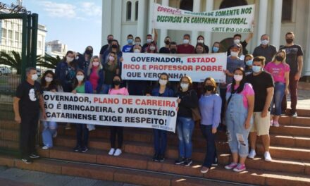 Plano de Carreira: professores da rede estadual vão a Florianópolis pedir respeito e dignidade