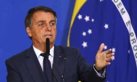 Bolsonaro diz que travou ‘batalha’ com STF sobre passaporte da vacina – Notícias