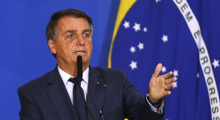 Bolsonaro diz que travou ‘batalha’ com STF sobre passaporte da vacina – Notícias