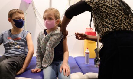 Secretários estaduais rejeitam pedir prescrição para vacinar crianças contra Covid