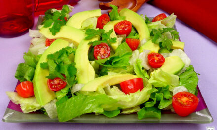 Saladas veganas que valem por uma refeição