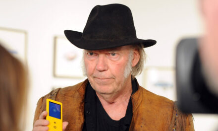 Neil Young joga holofote em debate sobre fake news – 03/02/2022 – Educação