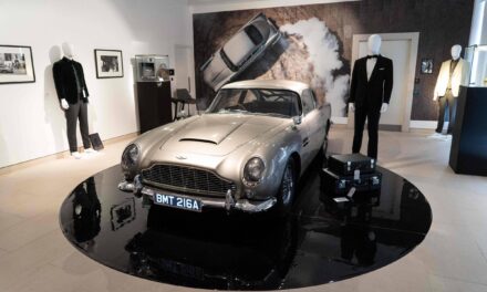Carro de ‘James Bond’ é leiloado por mais de R$ 17 milhões – 28/09/2022 – Cinema e Séries