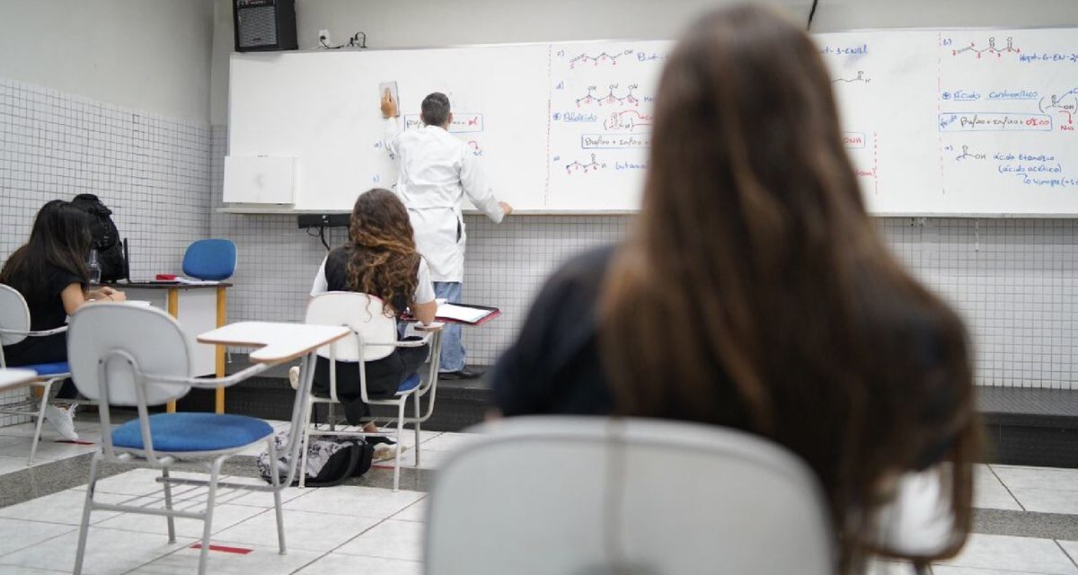 Concurso abertos: São Paulo tem mais de 3 mil vagas para professor; veja lista na íntegra