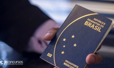 Governo libera metade do valor para retomada da emissão de passaportes